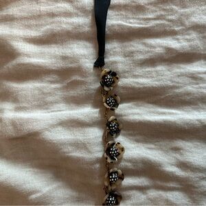 ANN TAYLOR Flower Necklace🖤